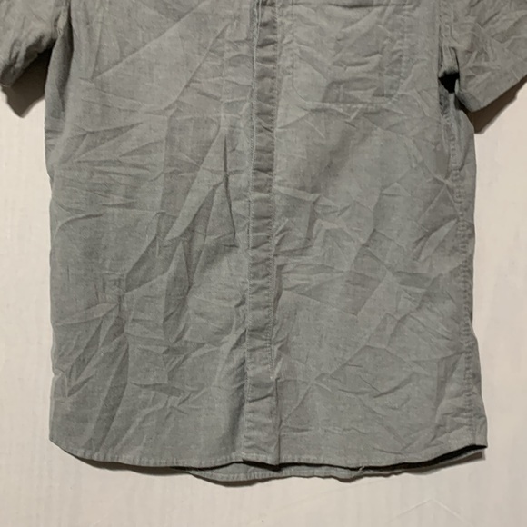 Lululemon On Time Gray Short Sleeve Button Down Shirt - Picture 4 of 6